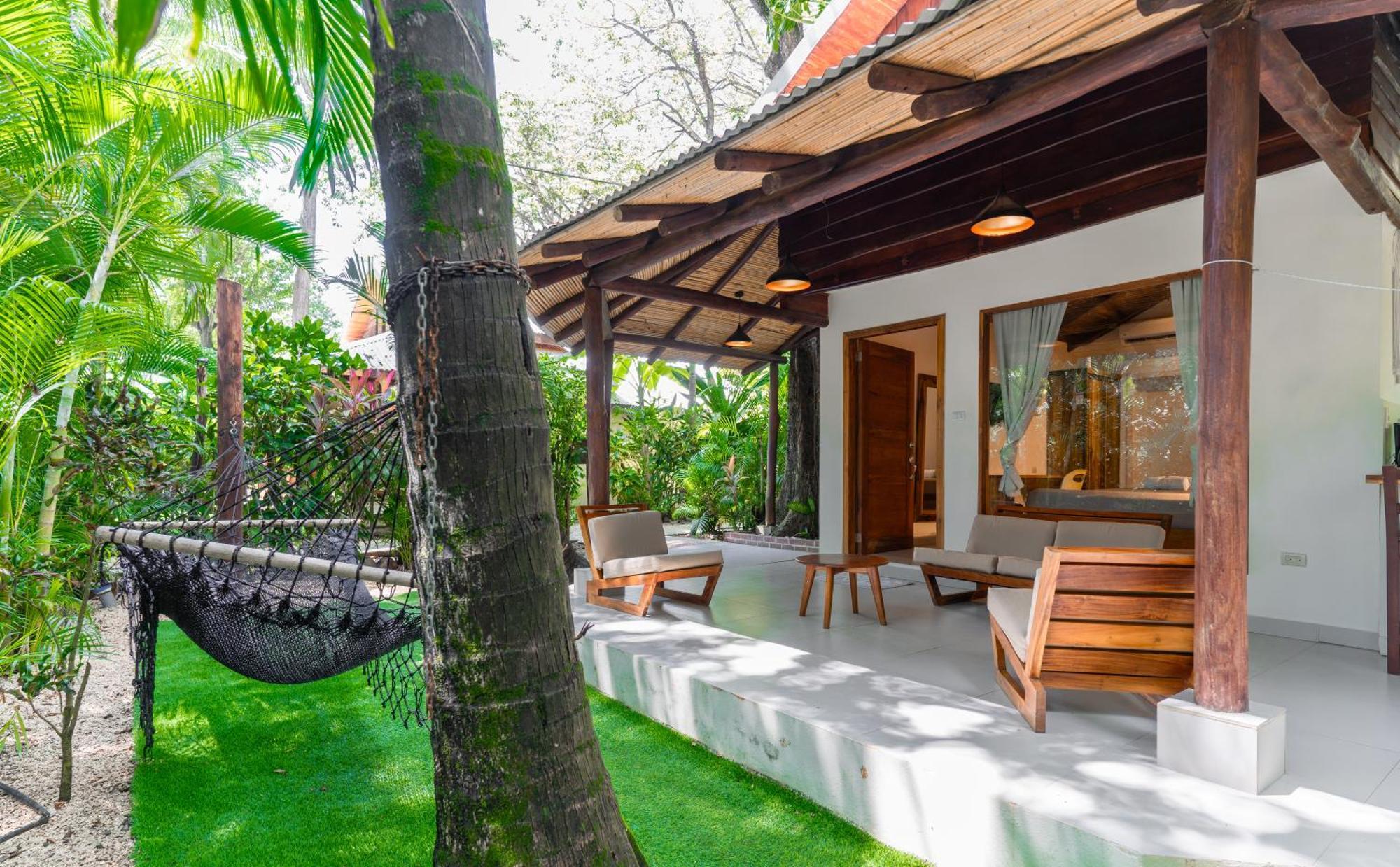 Banana Beach Bungalows Playa Santa Teresa  Exterior photo