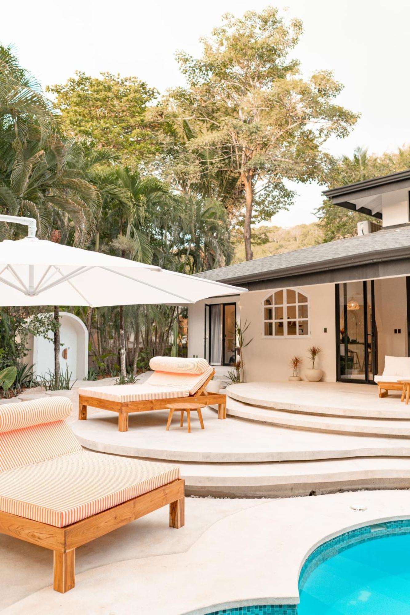 Banana Beach Bungalows Playa Santa Teresa  Room photo